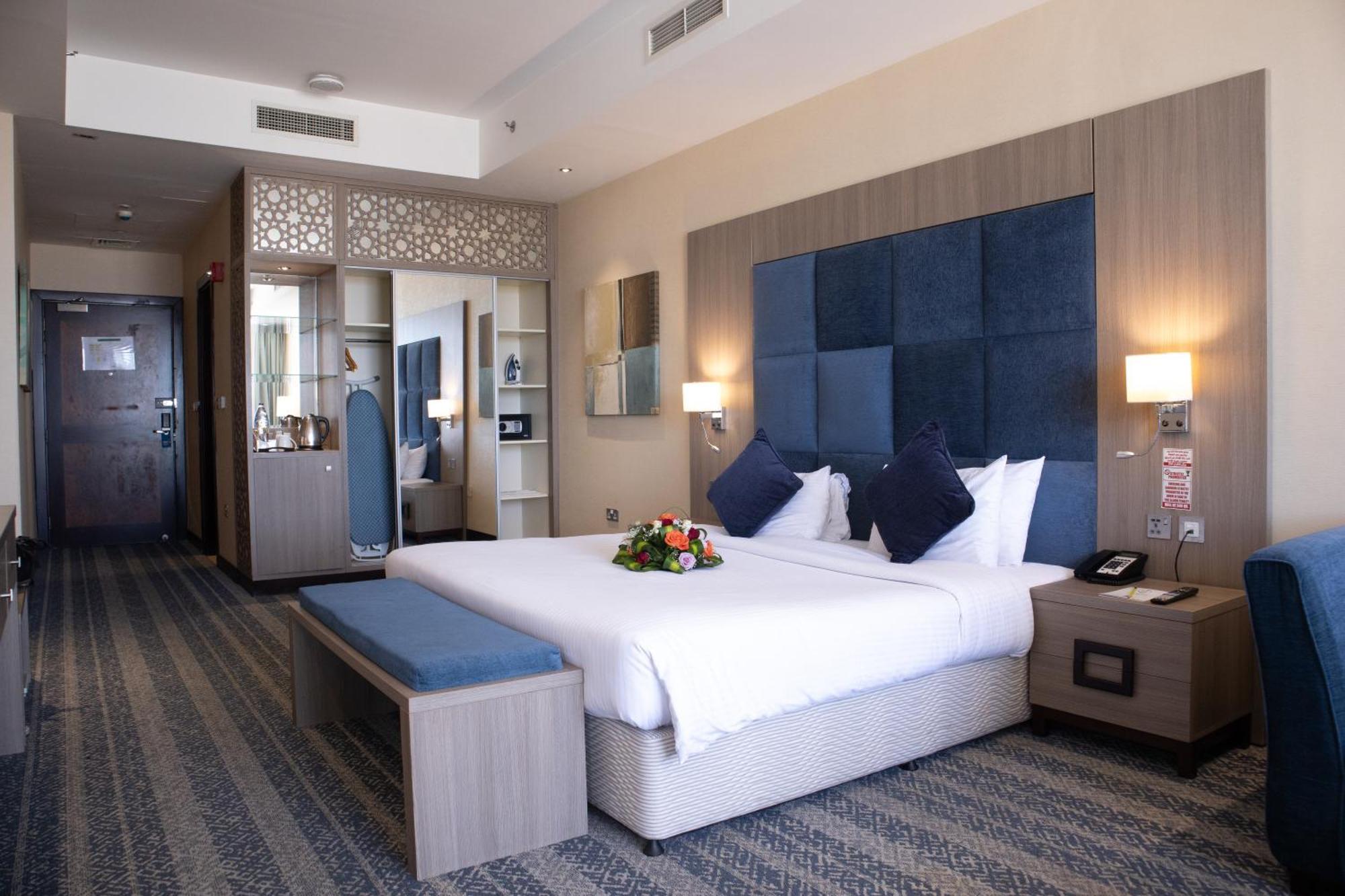 The Castle Premium Hotel Doha Exterior photo